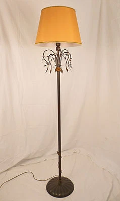 PIANTANA TERRA LAMPADA A STELO ART.940 FERRO BATTUTO FORGIATO PARALUME IN STOFFA - Immagine 1 di 3