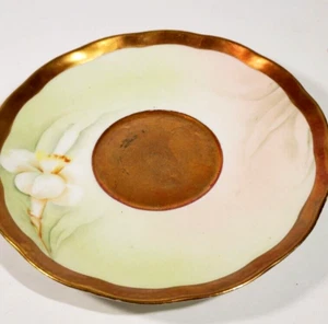 Richard Ginori Porcelain Hand Painted Saucer Pale Green w Jonquil Gold Rim - Picture 1 of 8