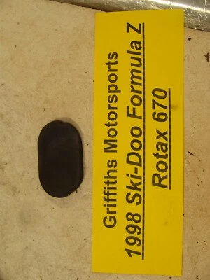 98 99 00 SKI-DOO FORMULA Z 700 670 CK3 correa de embrague orificio de acceso cubierta embellecedor tapón Foto 1 de 4