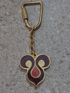 Vintage THAI AIRWAYS Souvenir Keychain Goldtone Metal Enamel Thailand Colorful - Picture 1 of 2