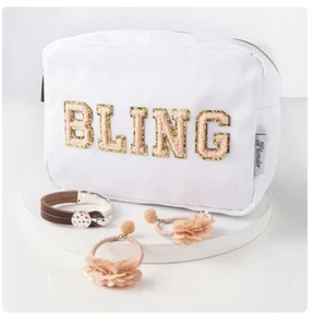Woman’s Apparel Jewelry Bling Set, Bag, Bracelet, Earrings! AWESOME DEAL! - Picture 1 of 5