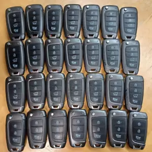 28x Mando a distancia genuino OEM 3 y 4 botones Hyundai llave abatible todos probados controles remotos completos - Imagen 1 de 3