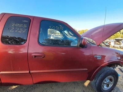 (LOCAL PICKUP ONLY) Passenger Front Door Heritage Electric Fits 98-04 FORD F150  - Image 1 of 4