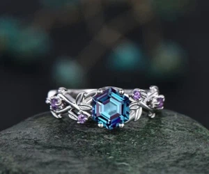2Ct Round Cut Simulated Alexandrite Women's Ring 14K White Gold Plated silver - Picture 1 of 3