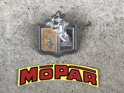 1955 Plymouth Belvedere Sport Tone Coupe Hard Top porta crachá acabamento 55 56 - Imagem 1 de 4