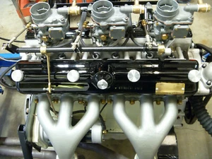 JUEGO COMPLETO CUBIERTA BASCULANTE MOTOR AC BRISTOL TUERCAS RESPIRADOR ACECA GALGO - Imagen 1 de 6