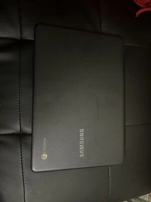 Portátil Samsung Chromebook 11,6" Foto 1 de 3