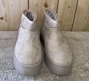 NWT Jessica Carlyle Women's Cherry -226LP Taupe Platform Boots Booties sz 7, 8 - Picture 1 of 8