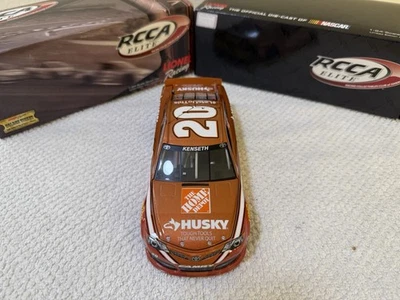 1/24 2014 RCCA Elite Husky Vintage Kenseth 1 de 24 Foto 1 de 4
