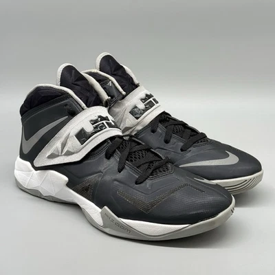 Nike Zoom Soldier VII Lebron Shoes Womens 610343-001 Black Basketball Size 11 - Image 1 of 4