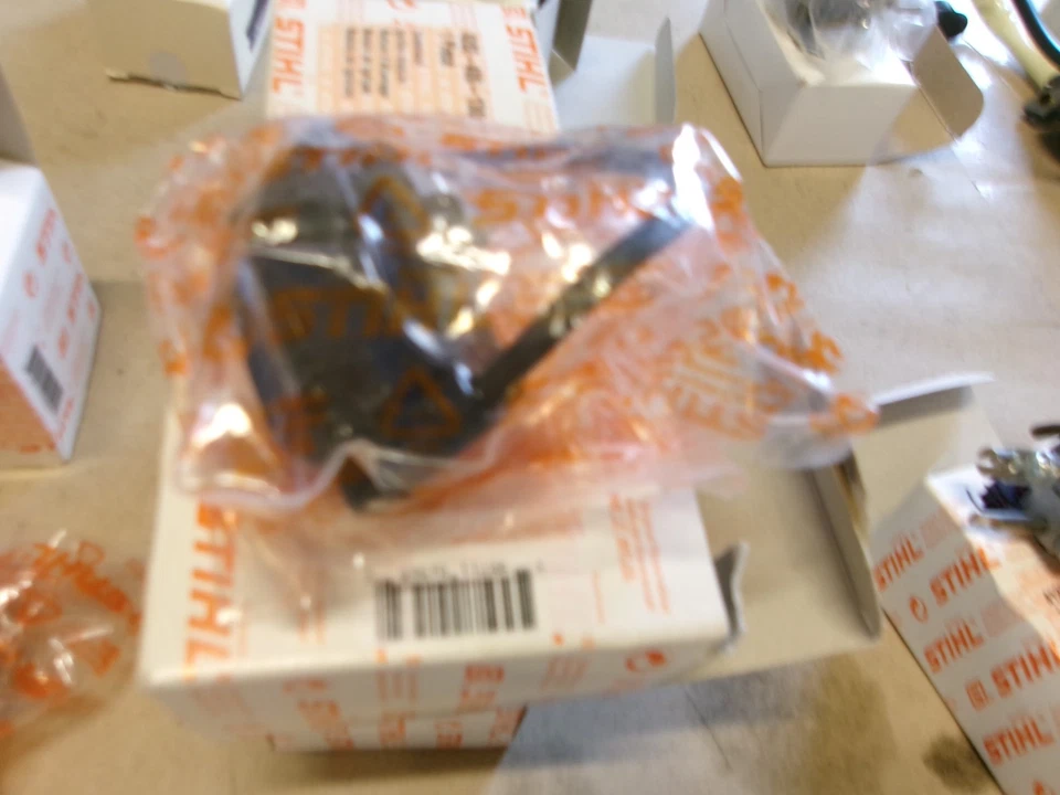 OEM STIHL 1123 400 1301 КАТУШКА IGINITION - Изображение 1 из 1