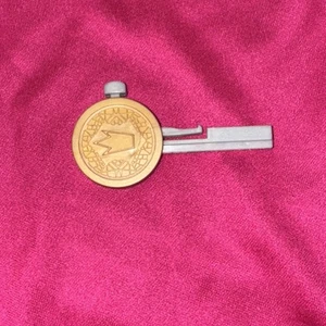 Disney Wreck It Ralph Sugar Rush Racers Car Key Only Rare - Picture 1 of 2