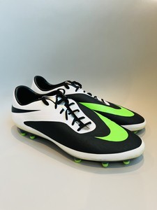 white and green hypervenom