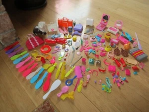 Lotto accessori bambola Barbie vintage anni 90 - Foto 1 di 11