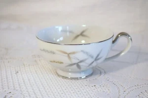 MIKASA FINE CHINA MALIBU 2163 JAPAN 2 1/8"h Footed Coffee Tea Cups Set of 2 - Picture 1 of 5