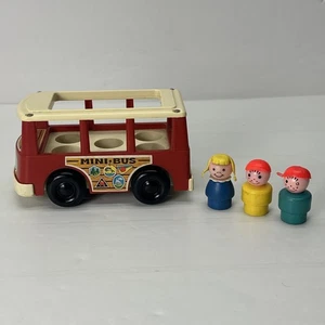 Vintage Fisher Price Mini-Bus Fahrzeug + 3 Little People Figuren aus Holz - Bild 1 von 22