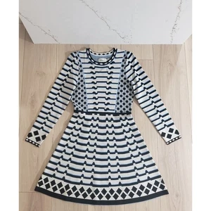 Vestido Eliza J Para Mujer PM Azul Marfil Negro Geo Rayas Manga Larga Suéter Ajuste - Imagen 1 de 8