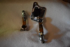 HARLEY DAVIDSON V-TWIN CHROME FOOTREST MOUNT SET - Bild 1 von 11