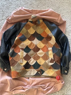 Chaqueta de gamuza de cuero parche camuflaje blusa mujer Miu Miu PRADA talla 40 nueva con etiquetas Foto 1 de 4
