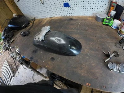 1990-94 Yamaha Virago 1100 XV1100 V-Max Black Front Wheel Fender Mudguard Cover - Image 1 of 4