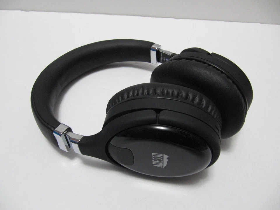 Adesso Xtream P600 Bluetooth active noise cancellation headphone Built in Mic - Image 1 of 4