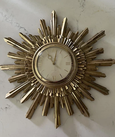 Vintage Syroco Sunburst 16" wall clock 8 Day Key Wind (not battery), great shape Cover