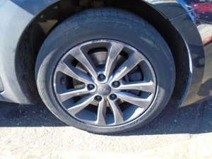 16 KIA CEED MK2 1.4 SR7 OFFSIDE FRONT HUB & WHEEL BEARING 12-18 BREAKING CAR - Picture 1 of 3