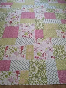 JC Penney Home Collection Quilt Full/Queen + 2 Shams Bedding Set Reversible - Picture 1 of 15