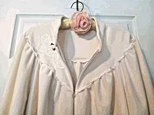 VTG Shadowline robe long ivory 1/2 zipper popover puff slvs poly fleece XL - Picture 1 of 10