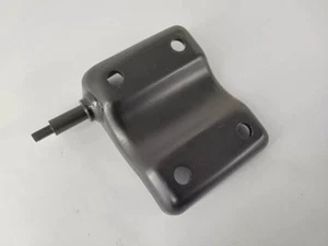 Leaf Spring Hanger Plate U-bolt Seat for Mitsubishi L200 KK1T Series 5 2.4 DiD - Picture 1 of 6