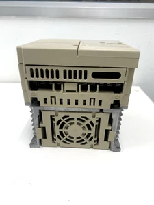 YASKAWA VS-606V7 CIMR-V7CC44P0 frequency inverter - Picture 1 of 6