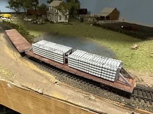 HO - Zementbahn Straßenschwelle Flachwagenladung - Bild 1 von 8