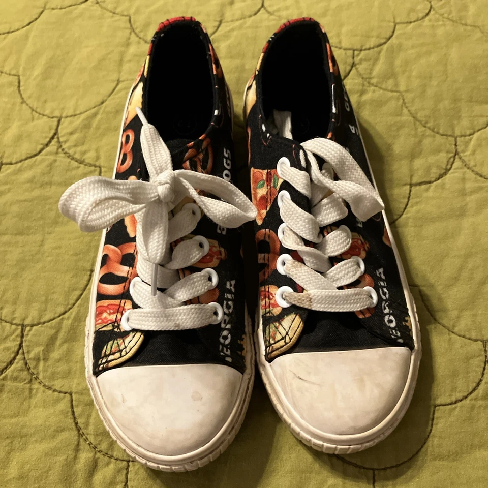 Foco Youth UGA Georgia Bulldogs Zapatos de Comida Juvenil Talla 1-2 Usados. Sin caja ver fotos Foto 1 de 4