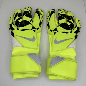 Nike Goalkeeper Gloves Grip Match Volt HQ0256-702 Mens Size 8 - Picture 1 of 5