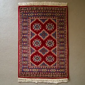 Traditional Rug Pakistani Red Oriental Rug Medium, 60x90 cm, 2x3 ft - Picture 1 of 4