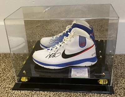 Kevin Durant Double Autographed Size 9 Shoe PSA Authenticated With Display Case - Image 1 of 4