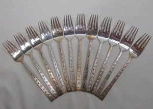 International Silver Silver Lace Silverplate Set of 12 Salad Forks - Foto 1 di 5