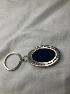 Portachiavi vintage autentico pezzo di US Open Stadium Court - Foto 1 di 3