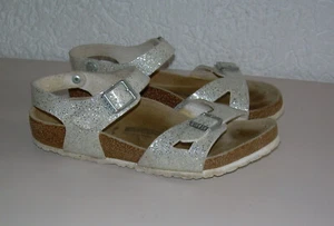 Birkenstock Sandalen grau silber Gr 35 schmales Fußbett - Bild 1 von 9