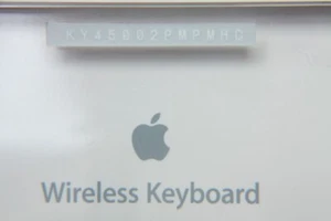 Apple A1016 Wireless Full Size Bluetooth Keyboard for Mac w/ Num Keypad WORKING - Bild 1 von 7