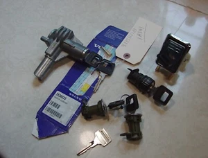 Volvo 3526033 New Genuine 740 SEDAN Lock Set. FIVE Locks Coded to the same key. - Picture 1 of 11
