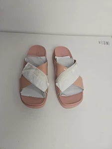 UGG Damen-Sandalen weiß Emily Crossband Lackleder Pantoletten Größe 7 Plateau - Bild 1 von 5
