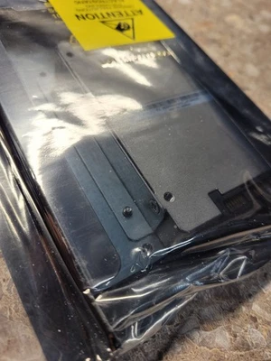 HGST  1.92 TB Enterprise Plus SSD SAS Drive HUSMR1619ASS235 NEW SEALED !! - Image 1 of 4