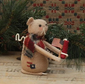 NUOVO... LIBERTY MOUSE Bambola con Bandiera e Petardo - Libera installazione 6" altezza ** - Foto 1 di 3