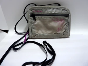Cartera de viaje LL Bean bandolera GRIS 6"x 4,5" - Imagen 1 de 6