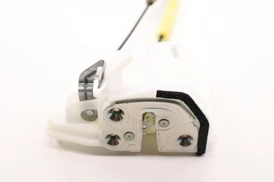 MAZDA CX-9 2016-2023 actuador de bloqueo de pestillo de puerta trasera izquierda OEM Foto 1 de 4