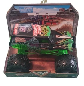 Grave Digger 1/24 Diecast Monster Jam Truck 40th Anniversary Spin Master - Picture 1 of 5