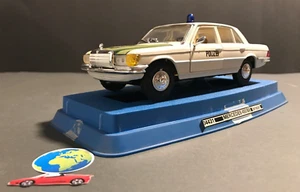 Gama Mercedes 450 SE - Polizei, modello scala (1:24 - 1:25), vintage (1134) - Foto 1 di 7