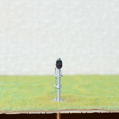 1 x N scale model train block signals railway LED light 2 aspect silver #160S2MD - Image 1 of 4