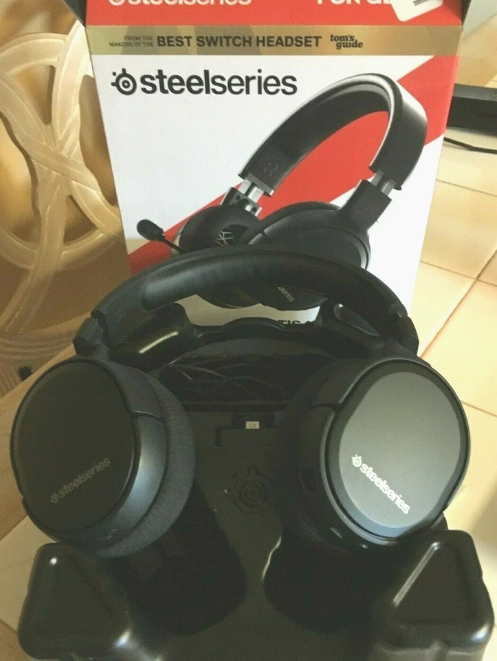 SteelSeries Arctis 1 Wired Gaming Headset for All Platforms - Image 1 of 1